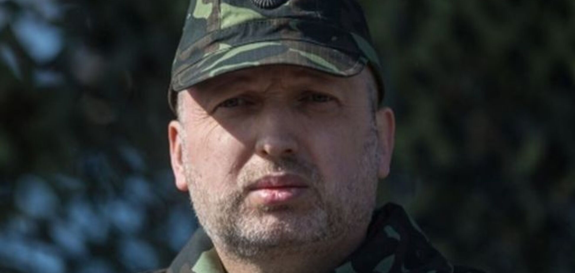 Турчинов допускает введение военного положения в Украине