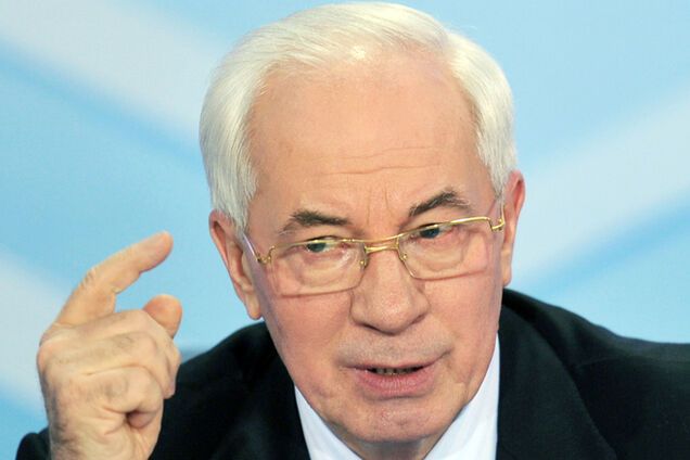 До такого даже Азаров не додумался