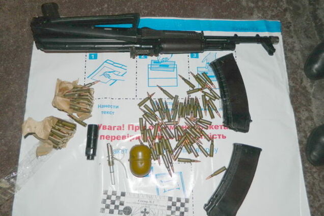 В Киеве пытались продать оружие из АТО