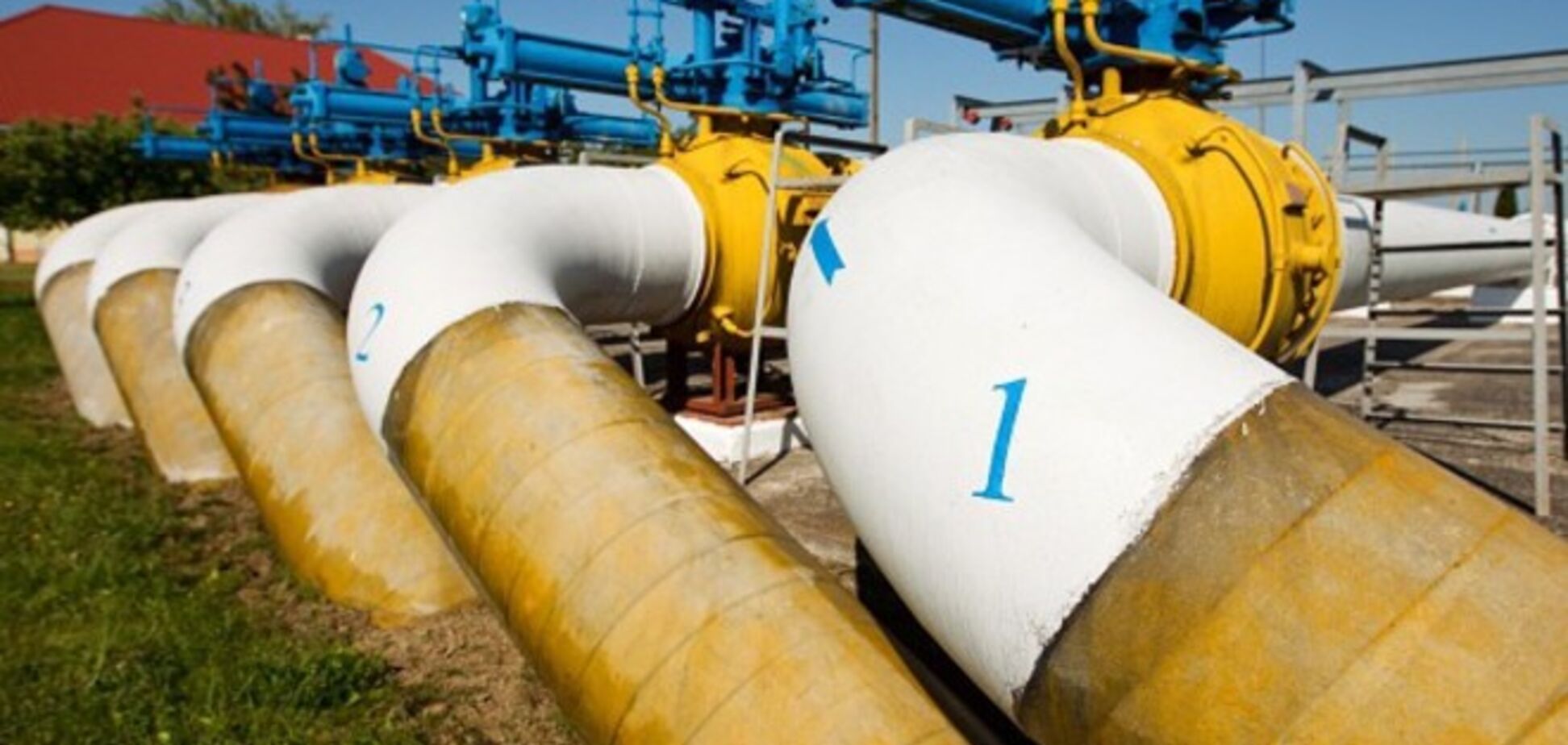 С начала отопительного сезона запасы газа в подземных хранилищах снизились почти на треть