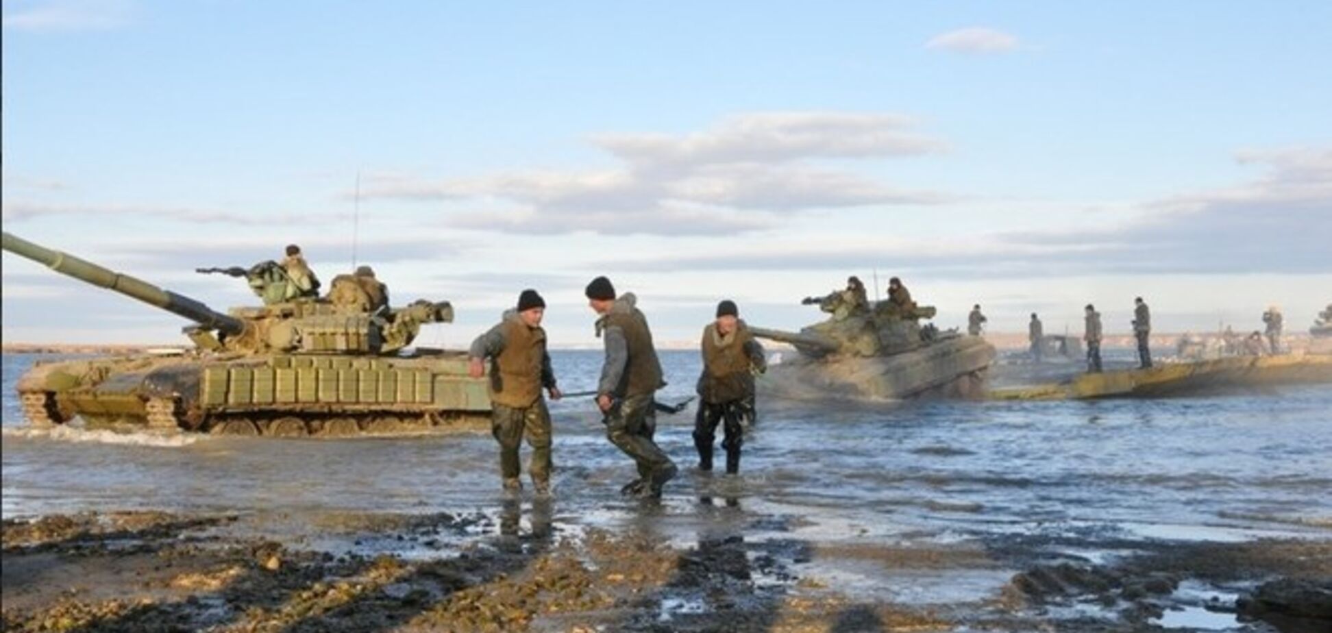 Украинские ВМС провели масштабные учения 'под носом' у Приднестровья: опубликовано фото
