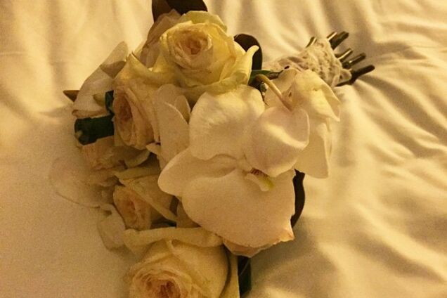 В сети появилось фото свадебного букета Жени Тимошенко