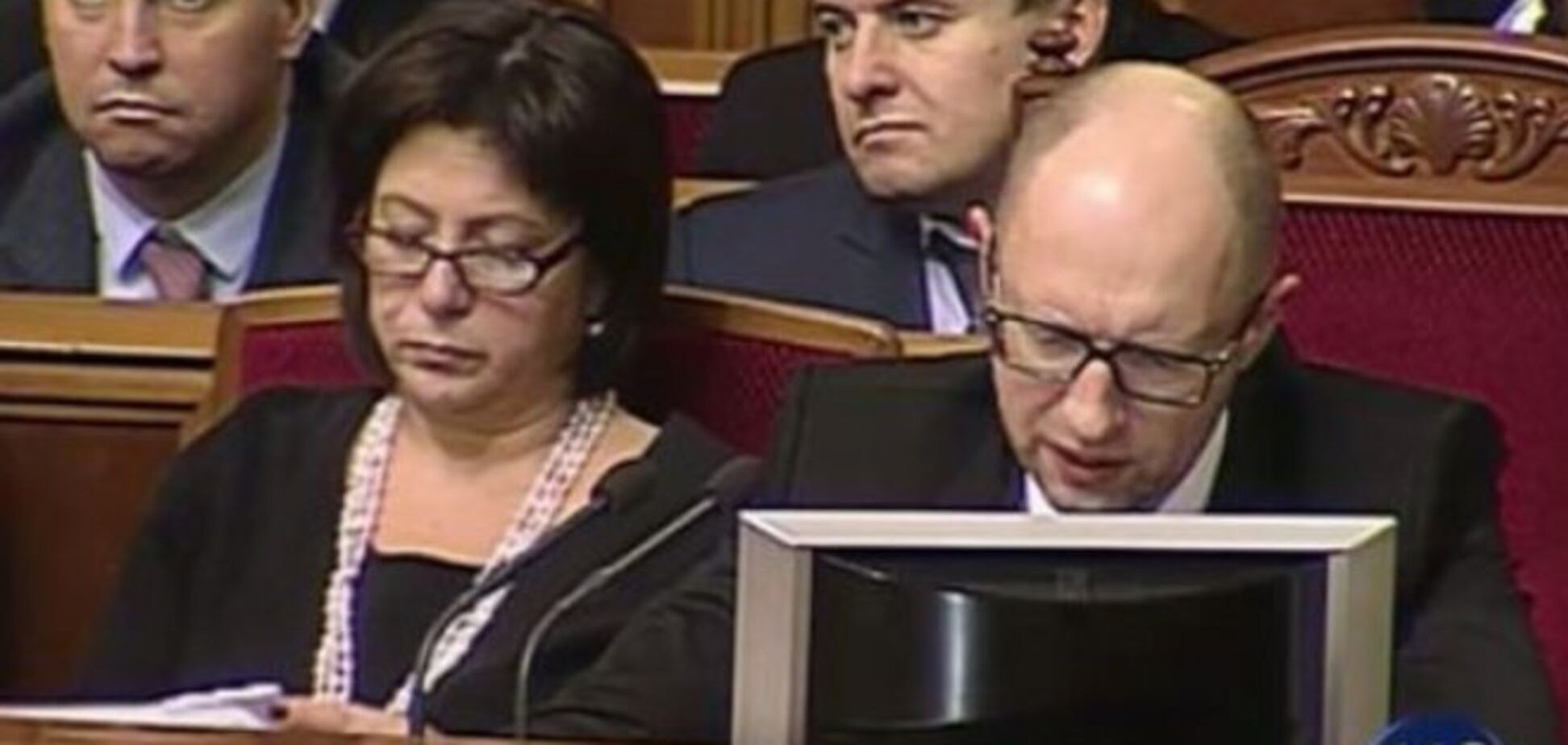 Яценюк анонсировал переговоры с международными кредиторами уже с 7 января