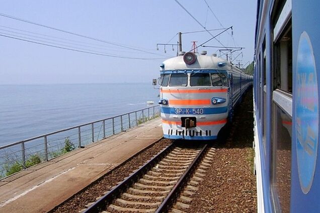 Поезда из аннексированного Крыма будут ходить до 'границы' с Украиной