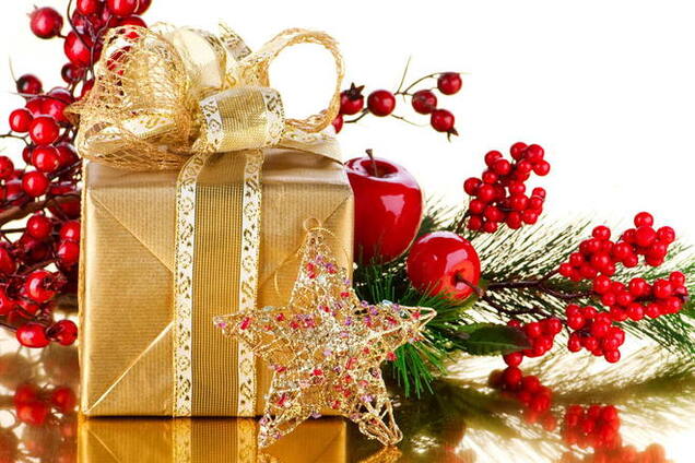 5 способов превратить вручение новогодних подарков в волшебство