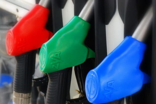 В Киеве ночью возле АЗС рвануло неизвестное вещество