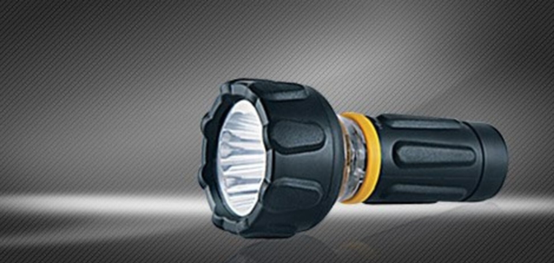 Жители Киевщины кинулись покупать фонарики