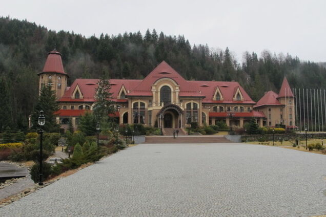 В ДУС рассказали, когда начнется распродажа имущества президентов