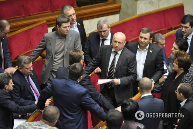 МЗС України давно перестав бути органом, який визначає зовнішню політику - дипломат