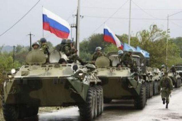 У Донецьк пішли 25 КамАЗів з боєприпасами, до Луганська - колона бронетехніки і російських танків