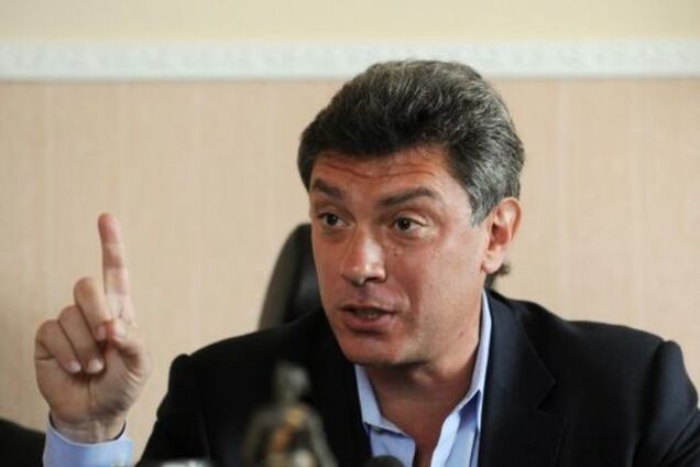 Путина хотят убедить, что обвал рубля не скажется на ценах - Немцов