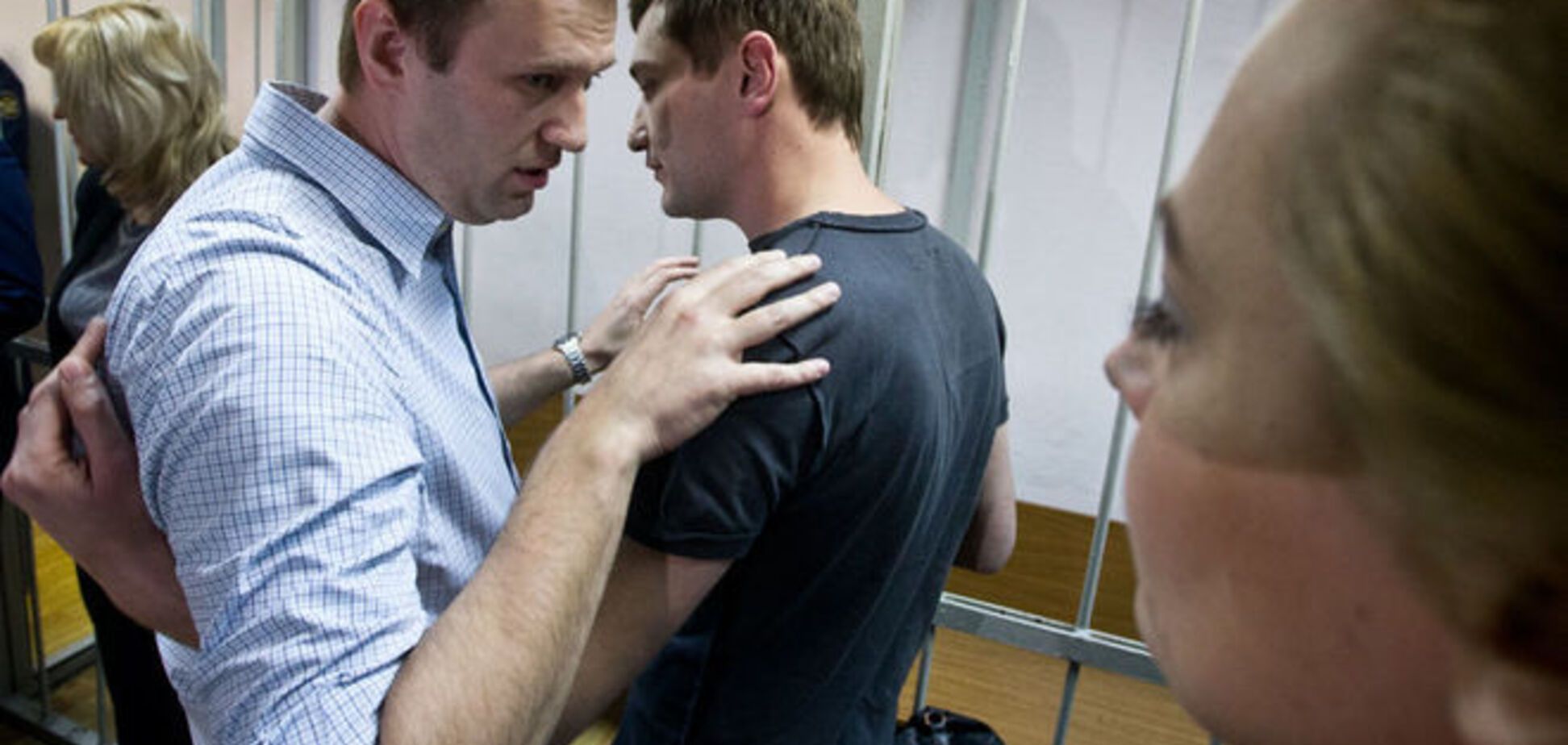 Путин повел себя как Сталин и сделал Навального врагом - российские блогеры