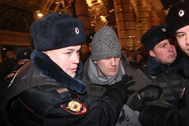 ЕС и США назвали приговор Навальным политически мотивированным