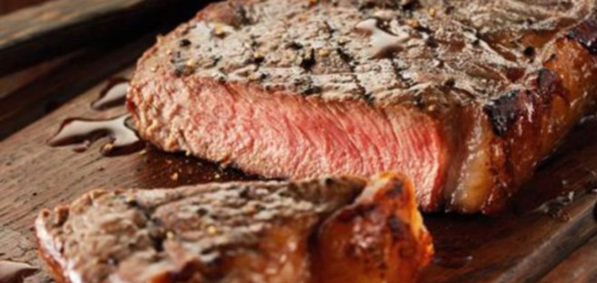 Стало известно, почему красное мясо вызывает рак