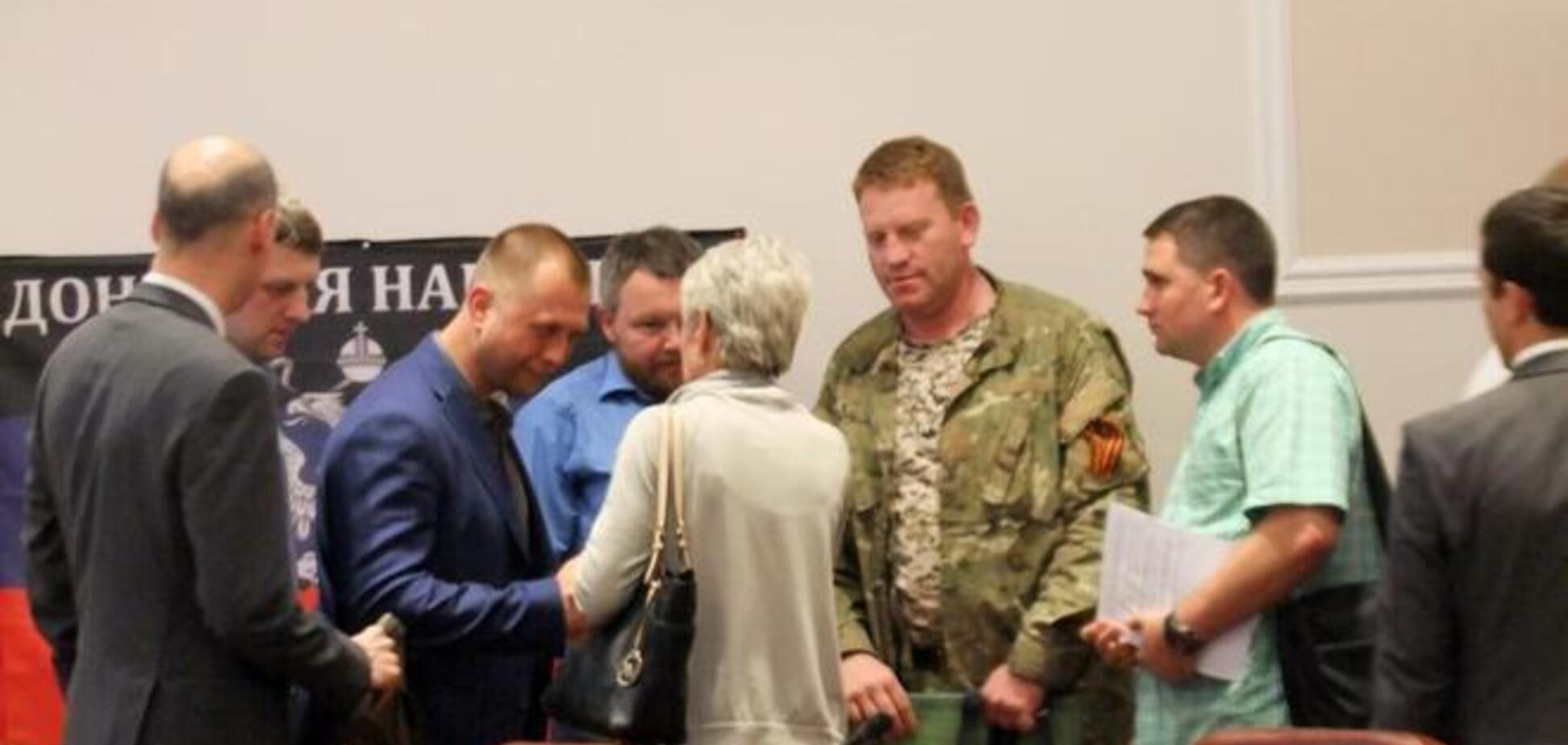 В Луганске началась встреча представителей ВСУ и террористов 'ЛНР'