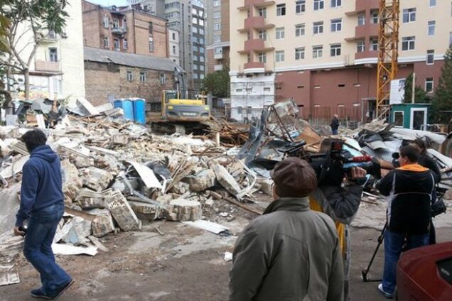 Незаконные стройки в Киеве будут сносить после Нового года
