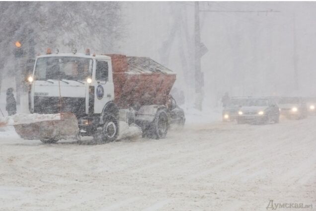 Спасатели освободили из снежного плена более шести тысяч авто