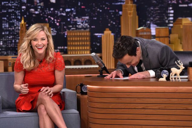 Риз Уизерспун дико весело 