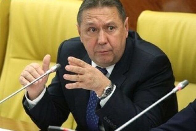 Глава украинского футбола нуждается в защите милиции от фанатов