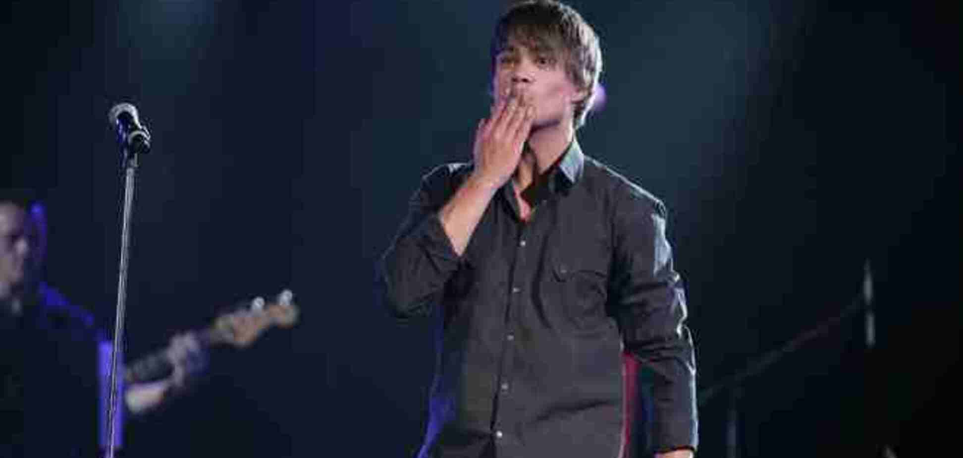 Александр Рыбак скоро станет миллионером на Facebook