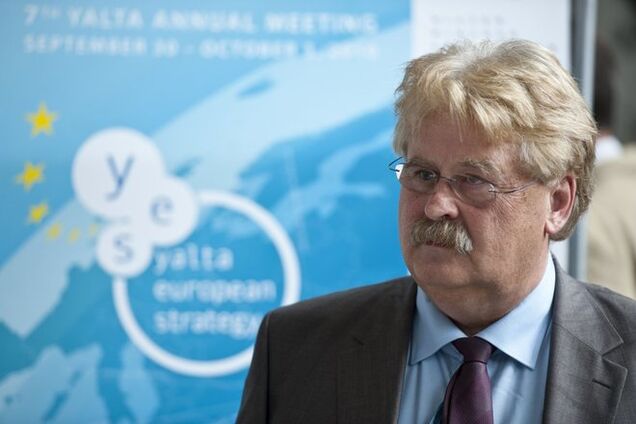 В ЄС впевнені, що двері в НАТО для України не зачинені, але зараз не варто говорити про членство 