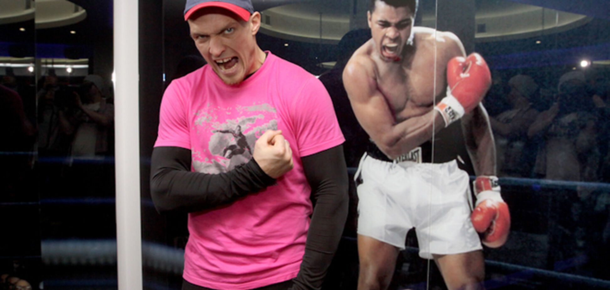 Усик показал готовность к первой защите чемпионского пояса: опубликованы фото