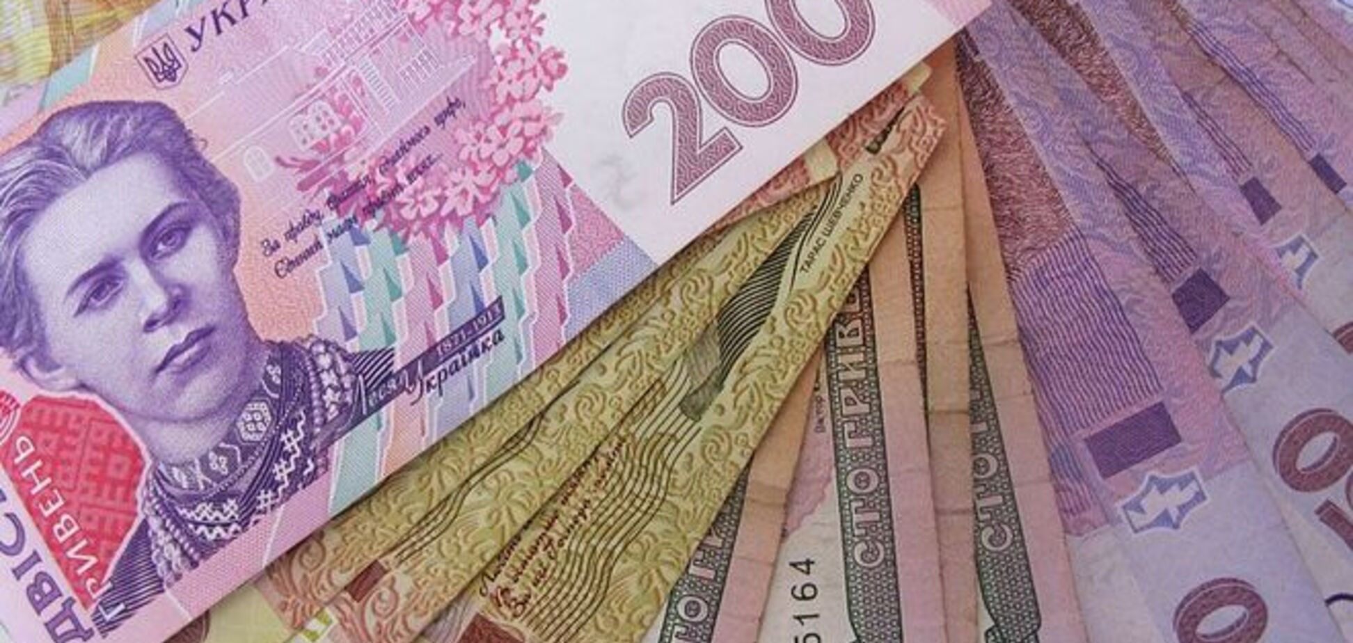 Гривня на межбанке снова подешевела