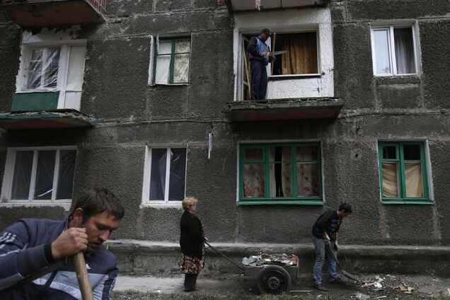 Террористы 43 раза обстреляли населенные пункты на Луганщине: есть пострадавшие