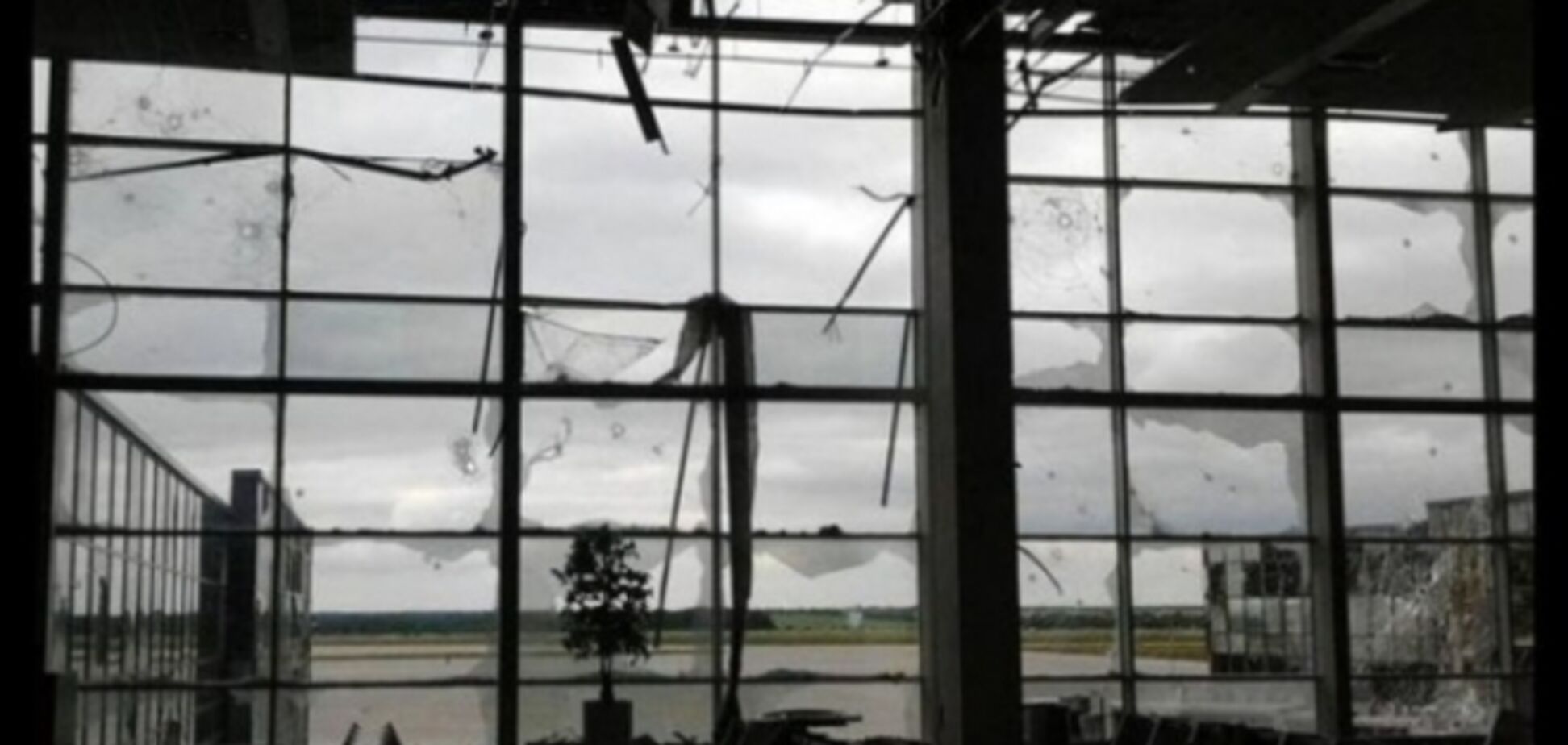 Донецкий аэропорт в огне: 'киборгам' пришлось отступить - СМИ