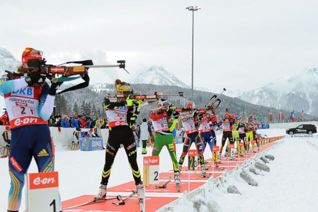 Австрийцы спасли второй этап Кубка мира по биатлону