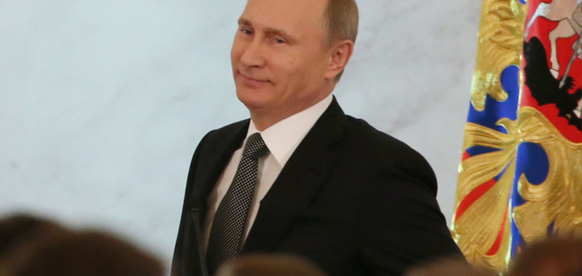 От Путина сильно попахивает отчаянием - Bloomberg