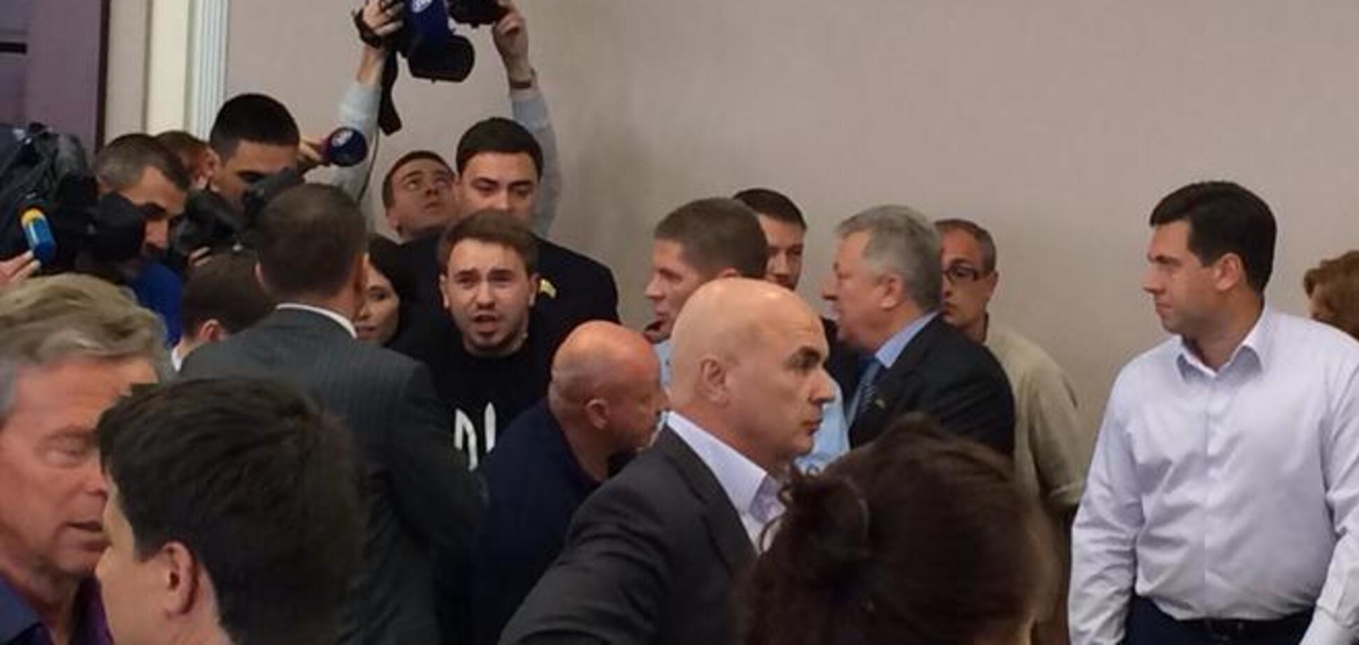 Депутатам Киевсовета запретили говорить на сессии обидные слова 