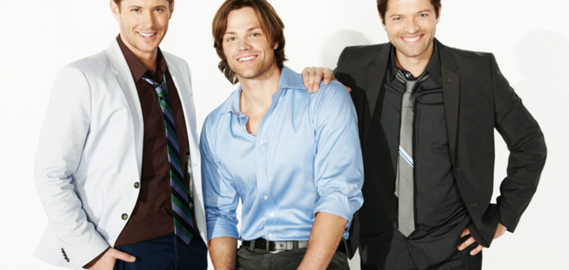 Звезды сериала 'Сверхъестественное' спели для рождественского альбома