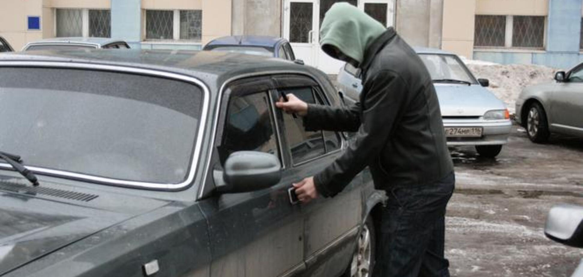За сутки в Киеве угнали три иномарки и 'Волгу'