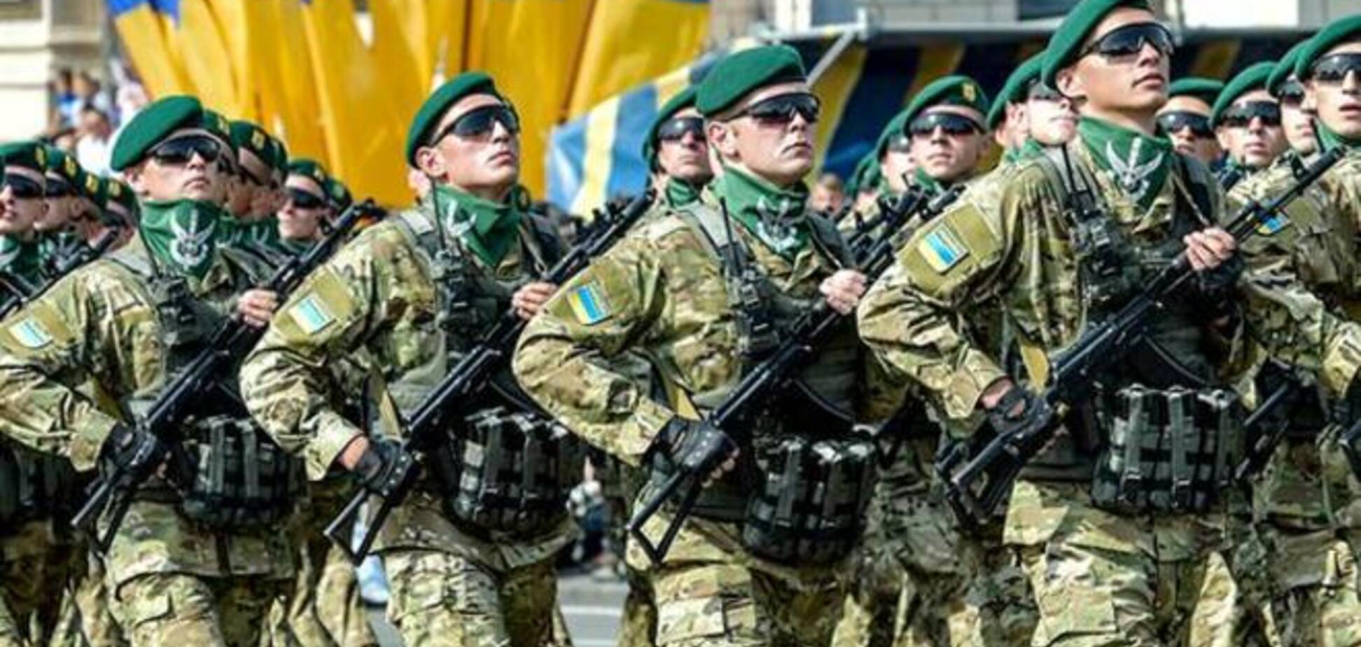 Порошенко поздравил защитников с Днем вооруженных сил Украины