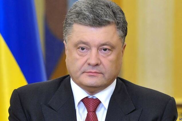 Под видом децентрализации Президент Украины взял курс на уменьшение полномочий правительства и местных органов власти