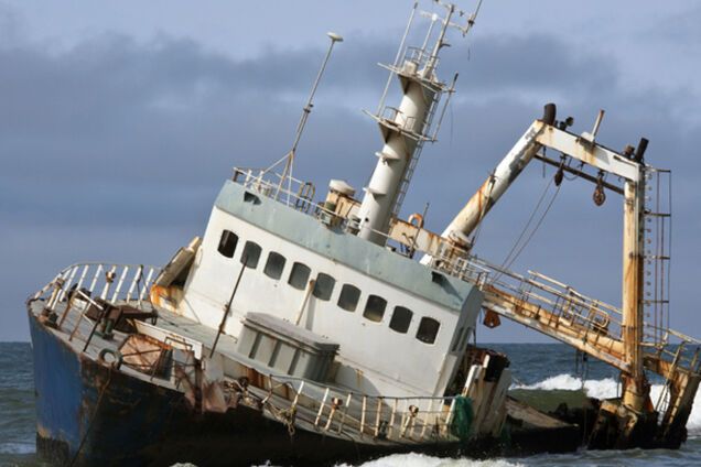 В Черном море терпит бедствие российское судно