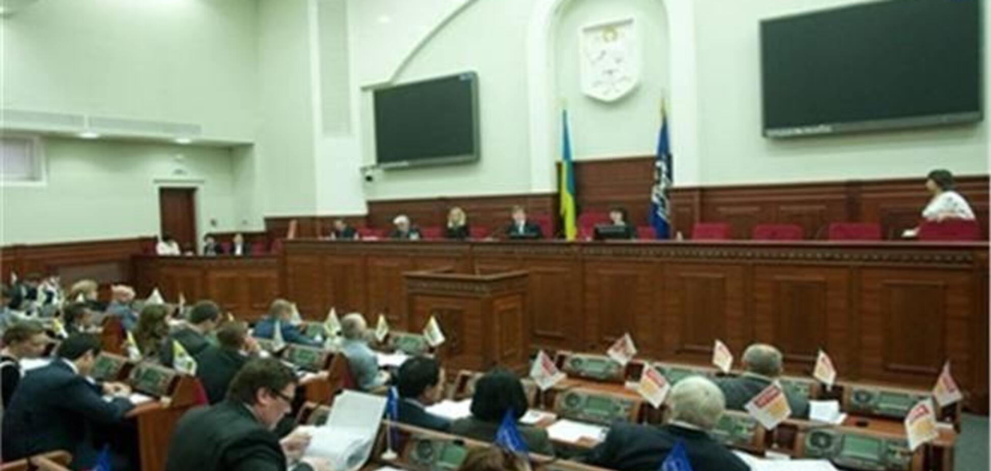 Киевляне хотят сократить Киевсовет в два раза - Томенко