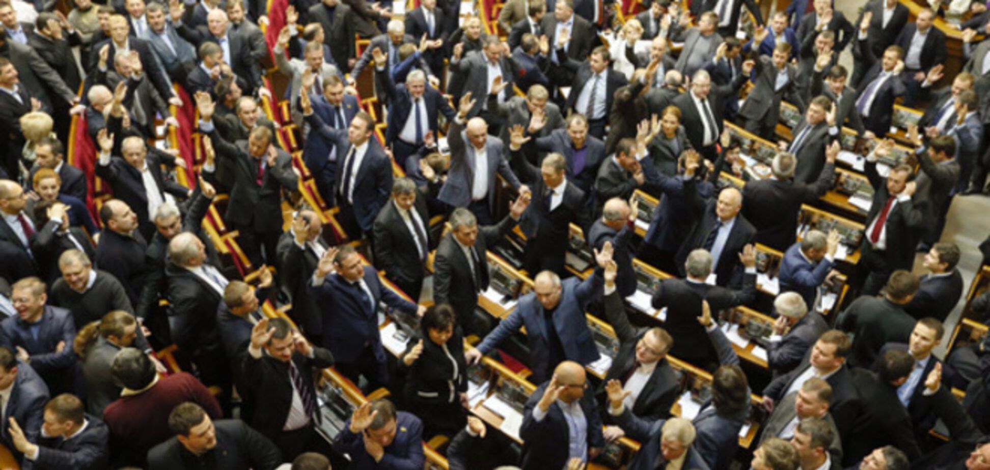 Депутатов, голосовавших за 'диктаторские законы', пустили на руководящие должности в Раде
