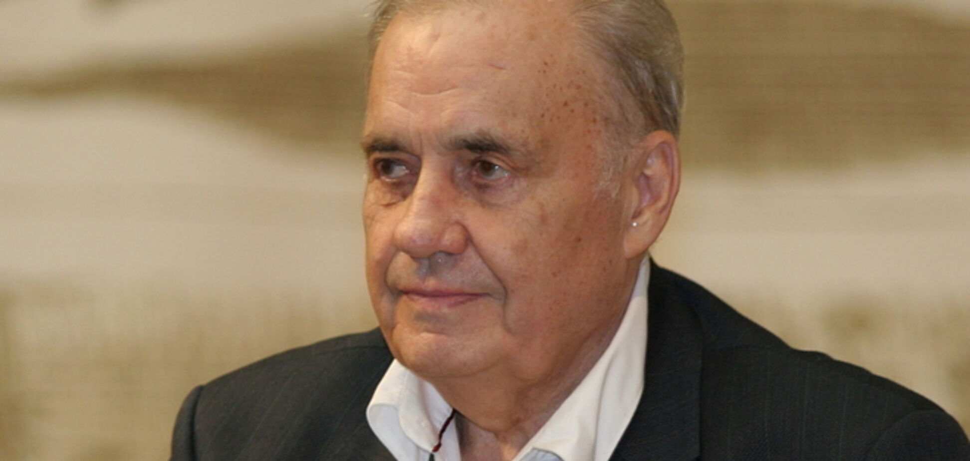 Рязанов вновь переведен в реанимацию из-за воспаления легких