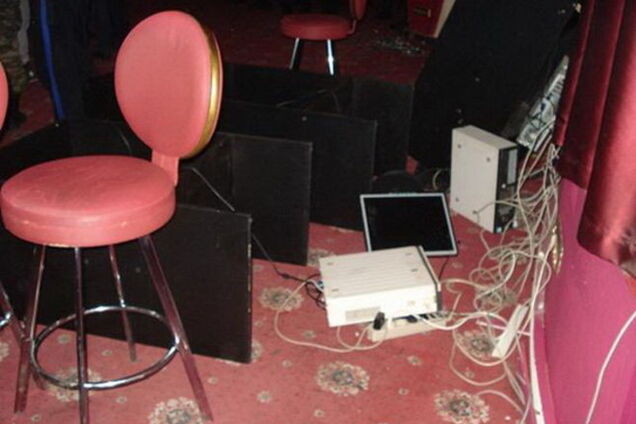 В Киеве 60 парней разгромили зал игровых автоматов: милиция открыла дело