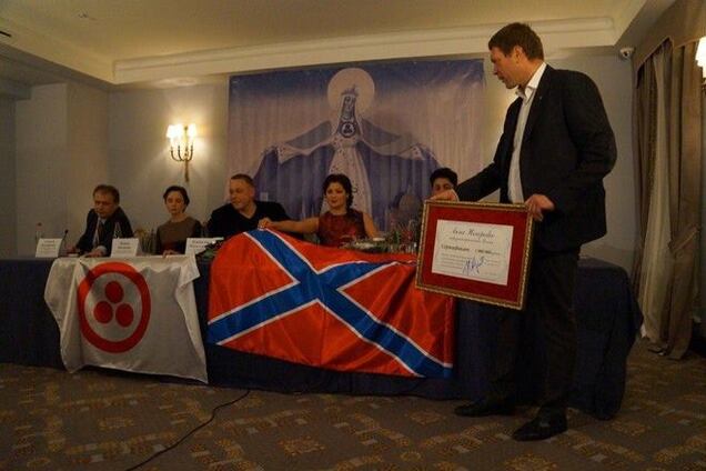 Оперная дива-'ватница' протянула руку помощи 'ДНР' на 1 млн рублей