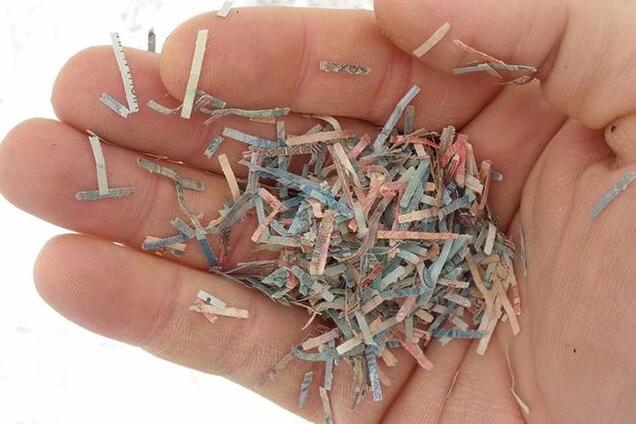 В Донецке порезали миллиард гривен, чтобы деньги не достались террористам. Фотофакт