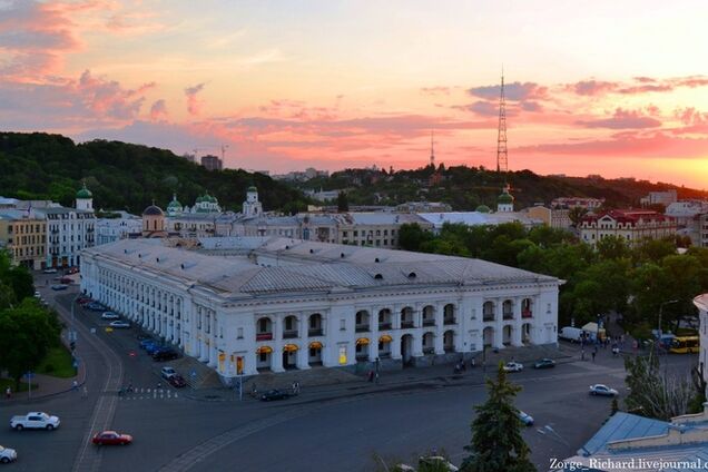 Гостиный двор хотят вернуть в коммунальную собственность Киева