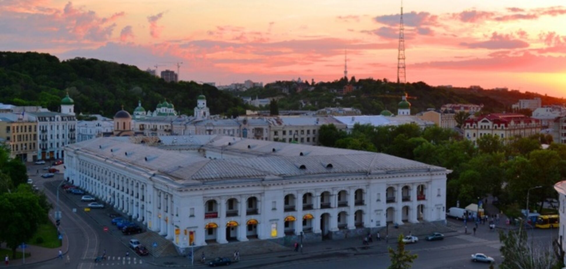Гостиный двор хотят вернуть в коммунальную собственность Киева