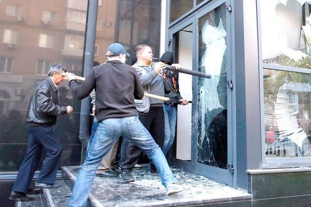 Мы кидаем лохов, а бабло пополам. Сепаратисты преподнесли Украине великолепную схему