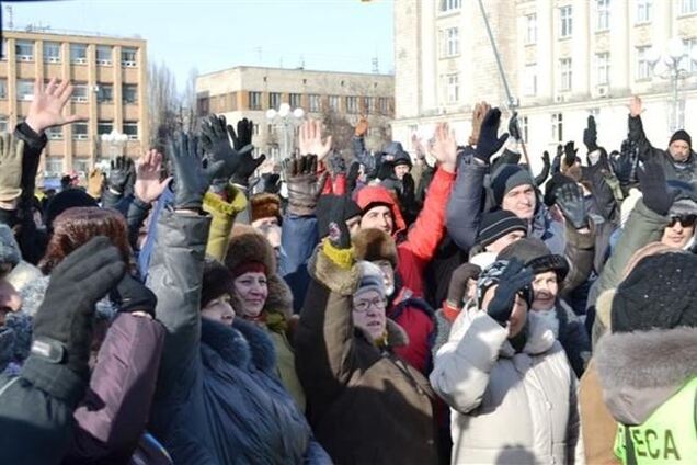 В Черкассах суд отменил решение горсовета об общественно-политической ситуации в стране 