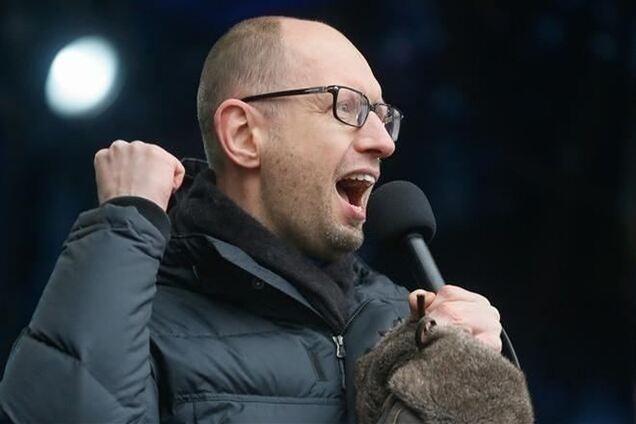 Яценюк убеждает в единстве оппозиции в вопросе изменения Конституции