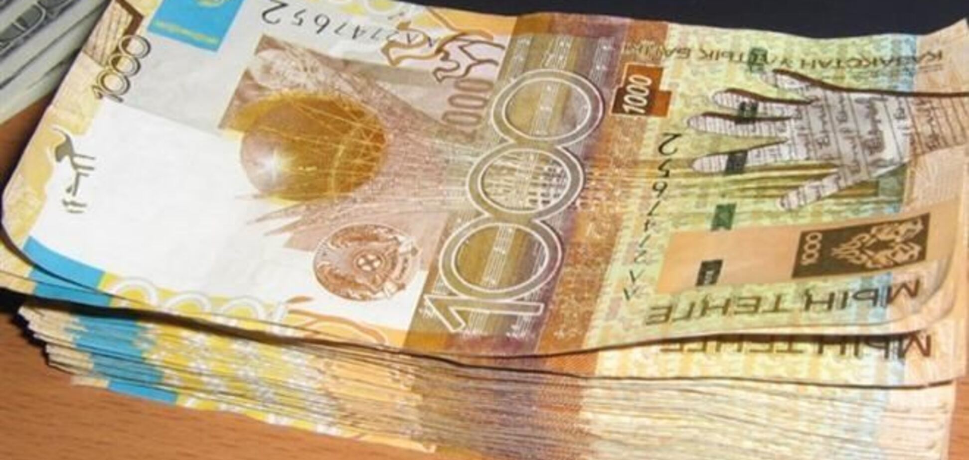 Нацбанк Казахстана объявил о девальвации тенге