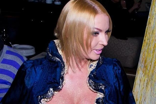 Волочкова показала фото в постели и без макияжа